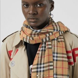 Burberry authentic vintage gauze scarf